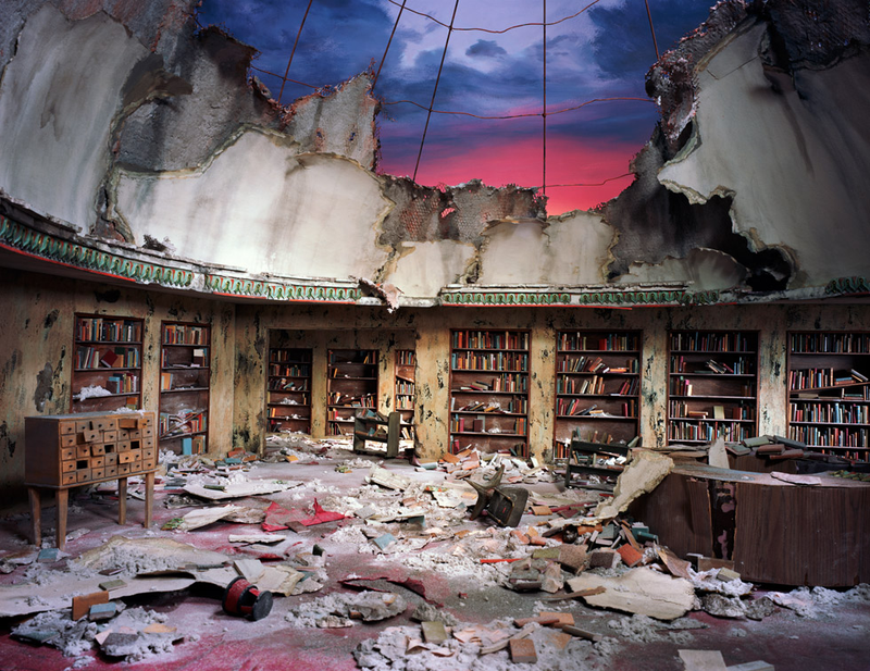 Illustration for article titled Elaborate Dioramas Model the Apocalypse in Miniature